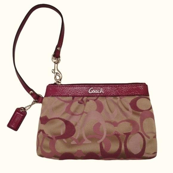 Coach Ashley optic pink wristlet wallet - Picture 1 of 4